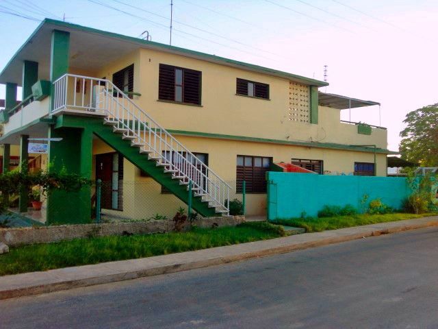 Casa Monzón en Varadero, 3 habitaciones a 2 cuadras de la playa