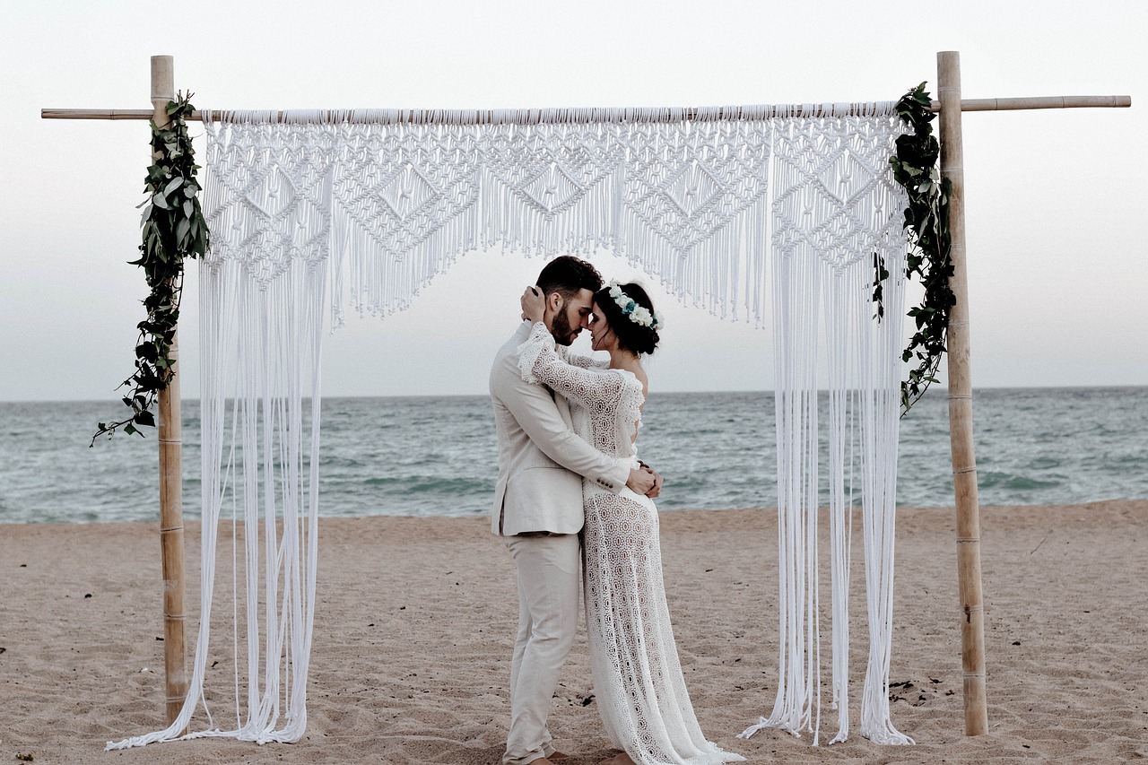 Altar de bodas en la playa cuba